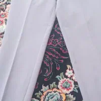 انواع لباس در طرح و رنگ مختلف