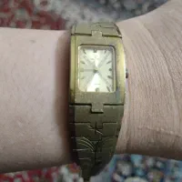 ساعت زد آب و طلای و رنگش سابت