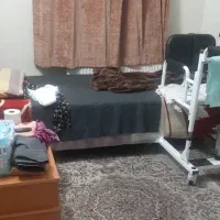 پرستار خانم سالمند خوش اخلاق