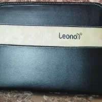 یک جلد قلم قرآنی لئونو، شارژر و کتاب،در حد نو