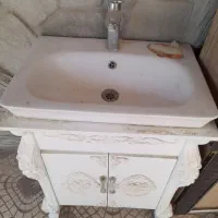 روشویی باشیر سردوگرم+پایه باکس ضدآب