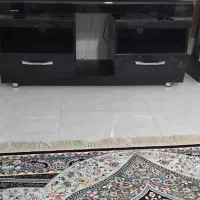 یک دست مبله ۹نفره تمیز،ومیزتلویزیون درحدنو