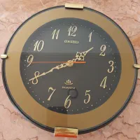 ساعت دیواری