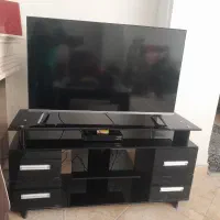 میز تلویزیون شیشه ای مشکی