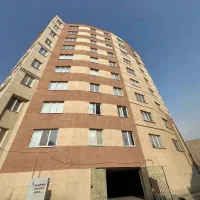 واحد ۸۰ متری در برج دوقلو