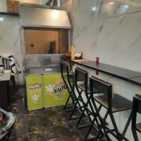 فر ساندویچی و یک عدد میز گرد جهت باغ ، موتور گازی