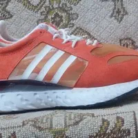 ۲عدد کتونی سایز ۴۴،۴۵