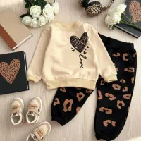 پوشاک|لباس|مشگین شهر, |دیوار