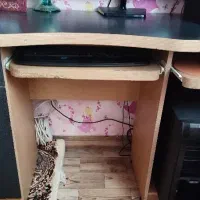 صندلی و میز تحریر