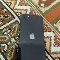 ایفون se 128g