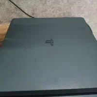 PS4 Slim 1TB کپی‌خور + دو دسته اصلی، بسیار تمیز