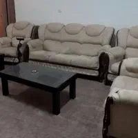 مبل دست دوم ۹نفره همراه عسلی