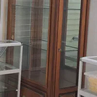 ویترین موزه ای آلومینیومی محکم