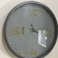 ساعت دیواری