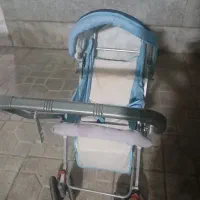 کالسکه قدیمی ولی سالم محکم هیچ مشکلی نداره