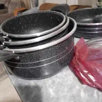 سرویس قابلمه تفلون ۴تیکه.نو.۳میلیون تومن