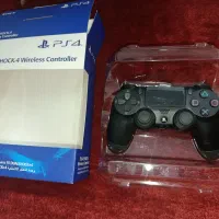 دسته بازی ps4 در حد نو کاملا کم کار و سالم