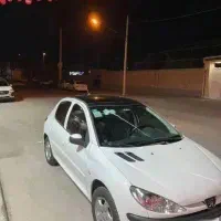۲۰۶ سقف شیشه