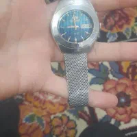 ساعت اورینت صفحه سبز کهنه