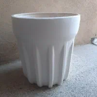 گلدان سفالی سفید