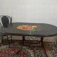 میز نهار خوری وصندلی وتخت. فر فوژه