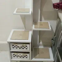 مقداری وسایل بفروش میرسد