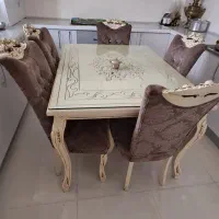 میز غذاخوری