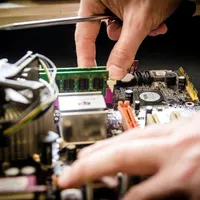 تعمیرات سخت افزار و نرم افزار کامپیوتر
