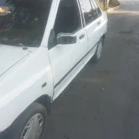 پراید سفید