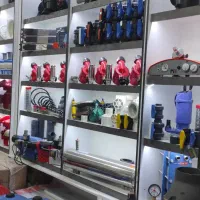 پمپ . کفکش . استخر