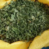 سبزی خشک ( جعفری و گشنیز)