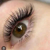 یک نفر مژه کار در سالن تخصصی نیازمندیم