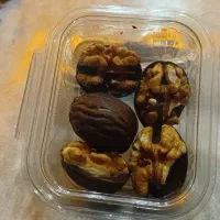گردو شکلاتی