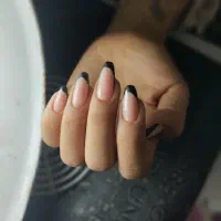 تخفیفات ویژه کاشت و ترمیم ناخن