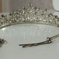 فروش تاج در حد نو یک بار استفاده شده