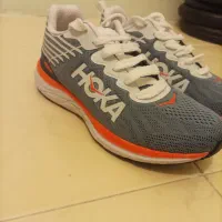 کفش hoka اورجینال