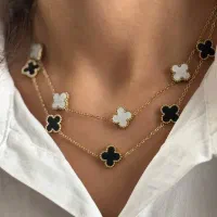 گردنبند و دستبند ونکلیف