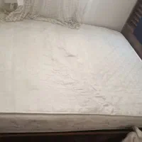تخت خواب دونفره همراه تشک جک دار