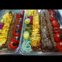 آشپزخانه وتهیه غذای عمارت برتر