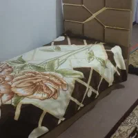 تخت یک نفره