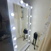 آینه چراغدار وکاملا تمیز