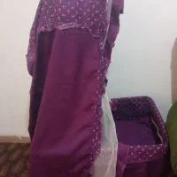 تخت کنار مادر