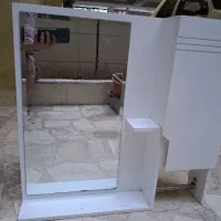 آینه سرویس بهداشتی