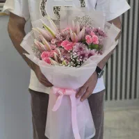 دسته گل خاص لیلیوم صورتی کد ۱۴۲۱ گلاریس