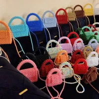 کیفای رنگارنگ دستباف