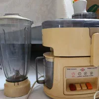 آب میوه گیری همراه با پارچ مخلوط کن