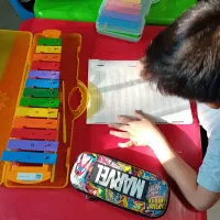 آموزش موسیقی کودک و بزرگسال