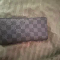 کیف و عینک Louis Vuitton‌ اصل از فرانسه