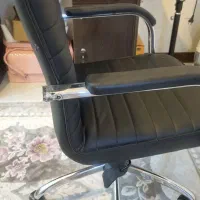 صندلی اداری چرخدار