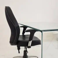 میز مدیریت شیشه ای خم وین لایت - تولیدی